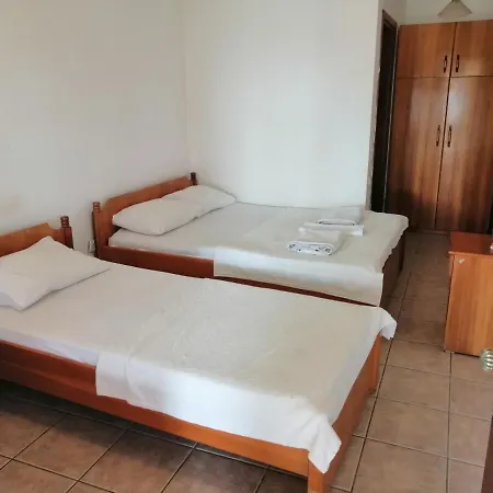 Отель Gth Jarra Hotel *